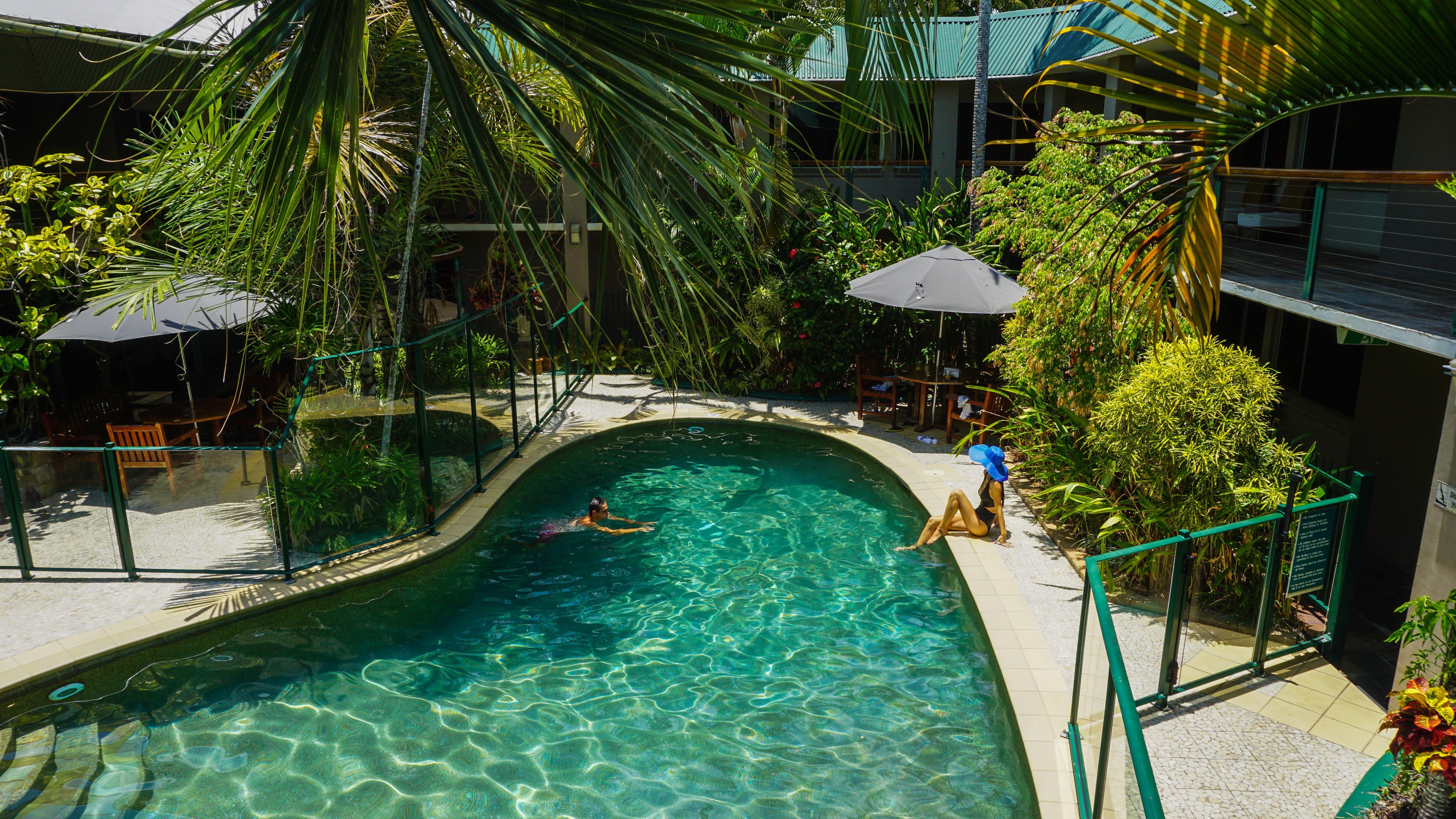 Bay Village Tropical Retreat & Apartments Κερνς Εξωτερικό φωτογραφία
