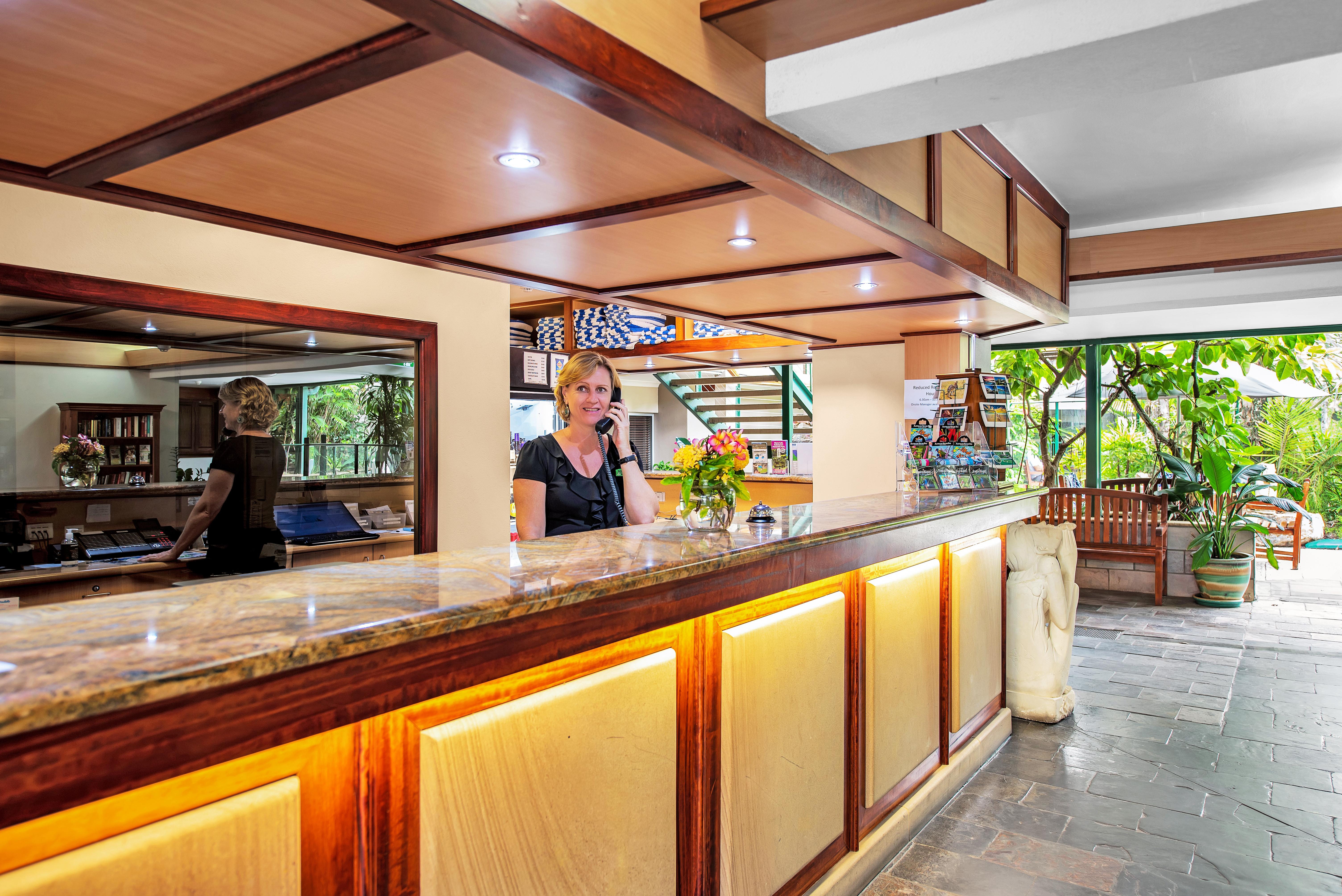 Bay Village Tropical Retreat & Apartments Κερνς Εξωτερικό φωτογραφία