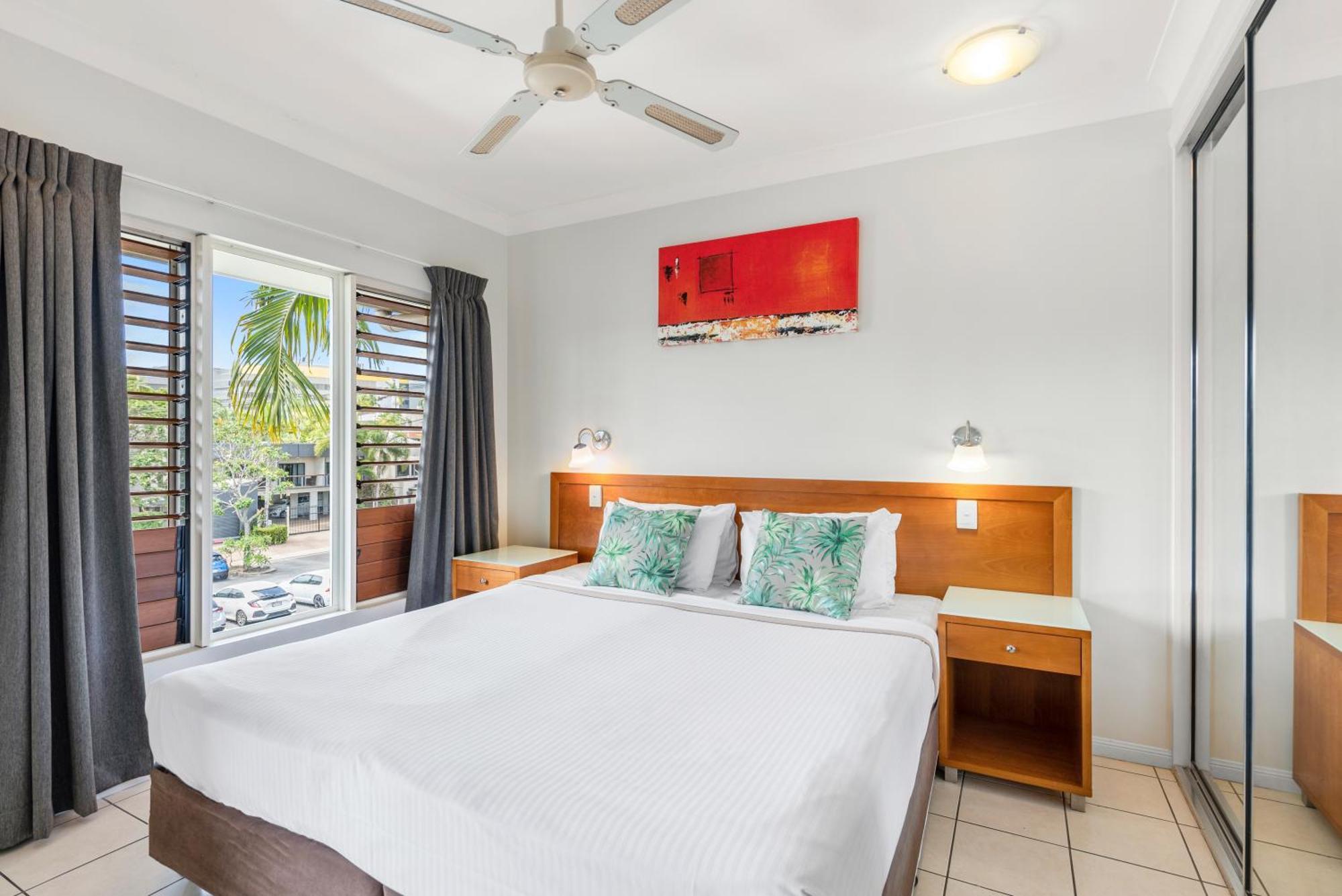 Bay Village Tropical Retreat & Apartments Κερνς Εξωτερικό φωτογραφία