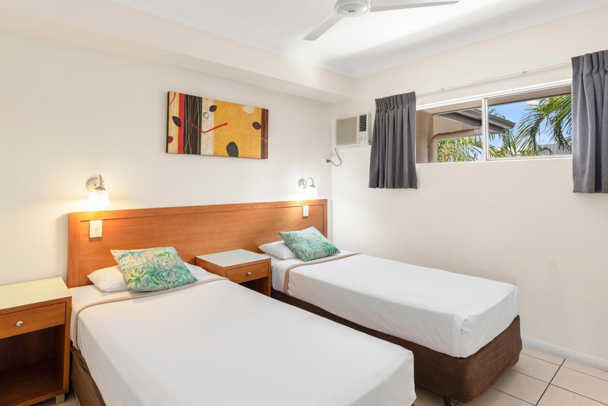 Bay Village Tropical Retreat & Apartments Κερνς Εξωτερικό φωτογραφία