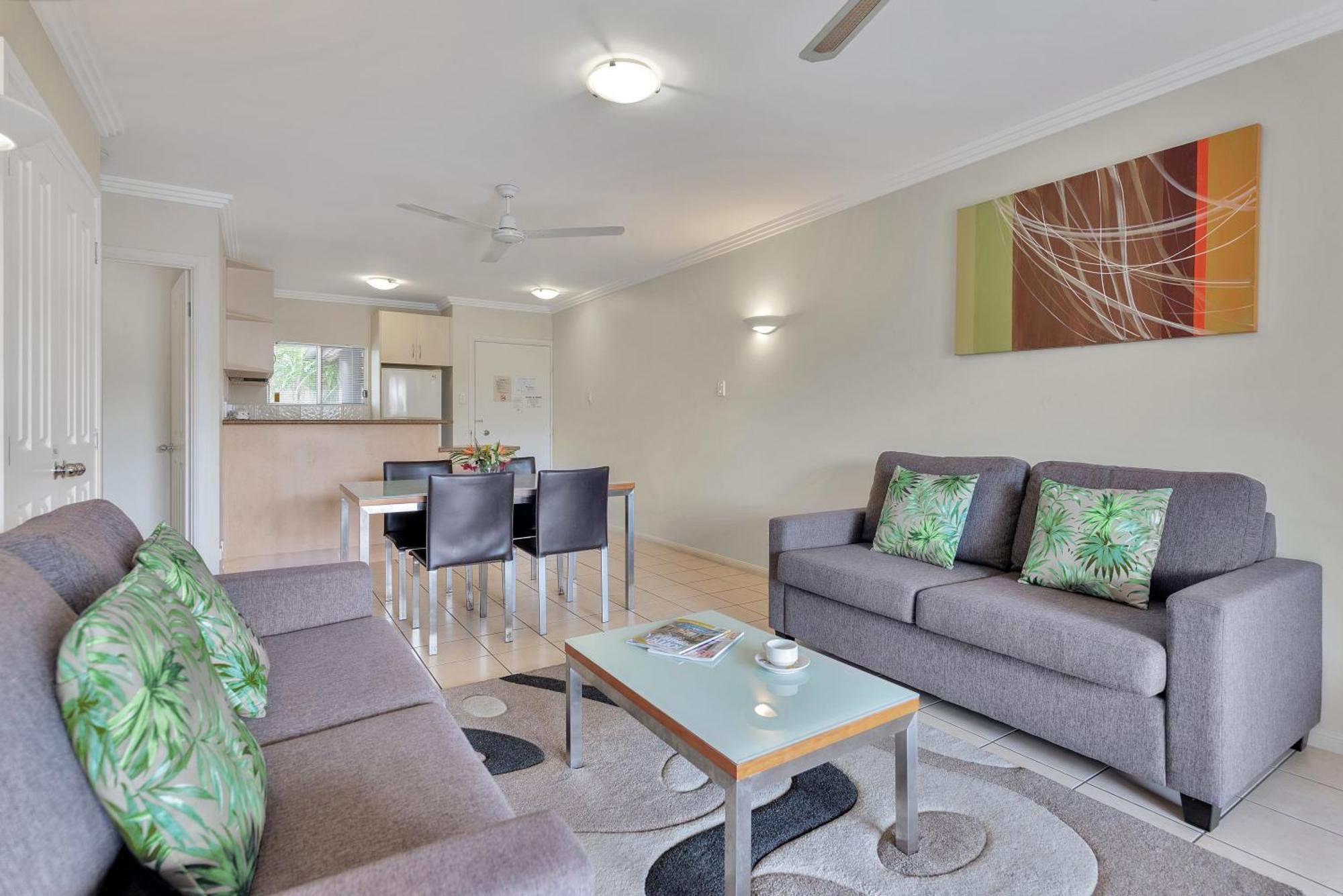 Bay Village Tropical Retreat & Apartments Κερνς Εξωτερικό φωτογραφία